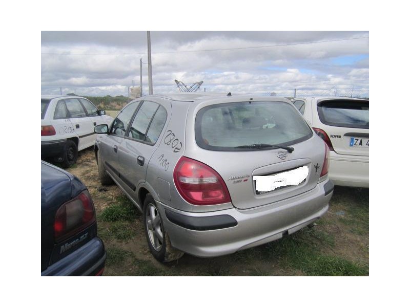 nissan almera del año 2000