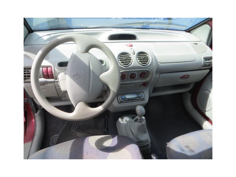 renault twingo del año 2002