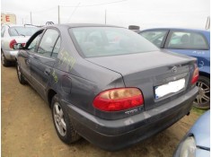 toyota avensis del año 2001 2