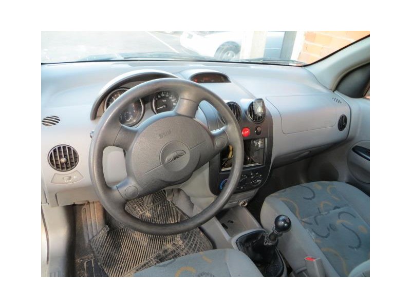 daewoo kalos del año 2003