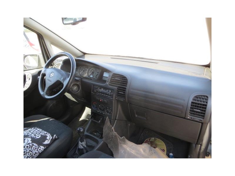 opel zafira del año 2002