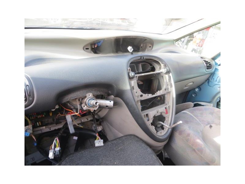 citroen xsara picasso del año 2001