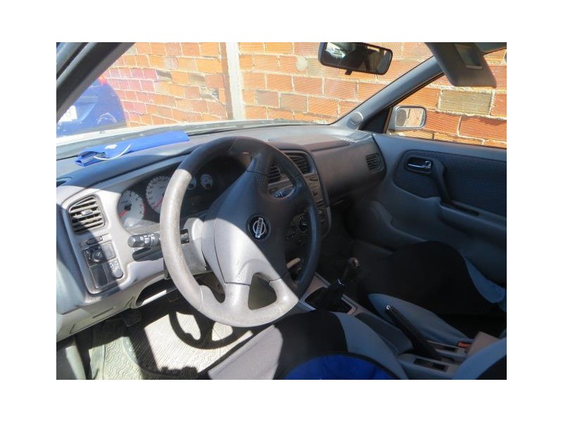 nissan primera del año 2002