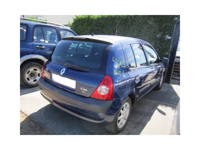 renault clio del año 2001