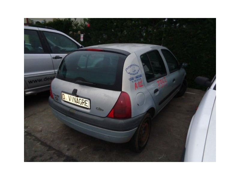 renault clio del año 2001