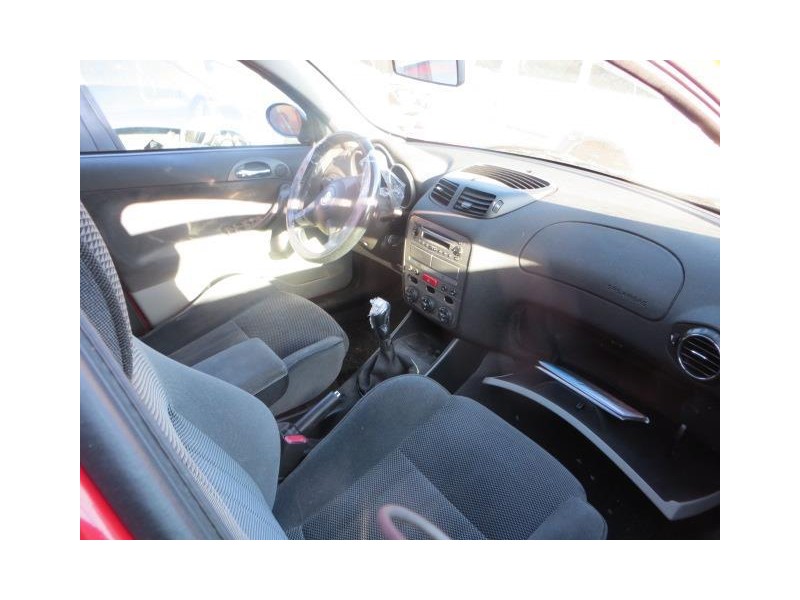 alfa romeo 147 del año 2003