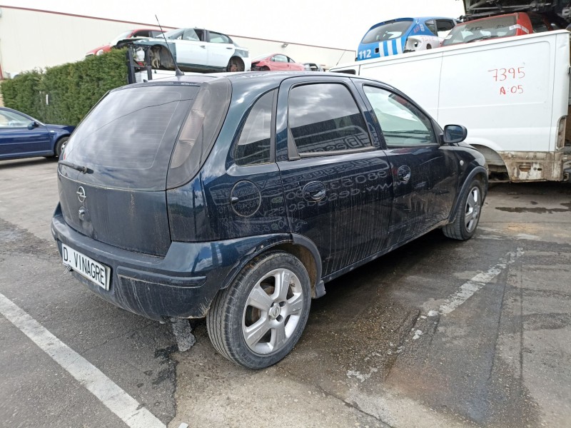 opel corsa del año 2005