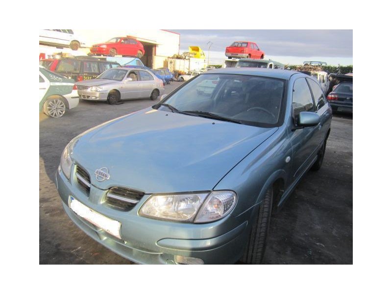 nissan almera del año 2001