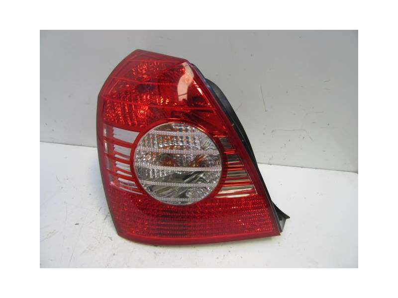 Recambio de piloto trasero izquierdo para hyundai elantra iii sedán (xd) 1.6 referencia OEM IAM 924022D210  