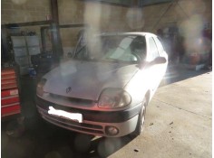 renault clio del año 2001