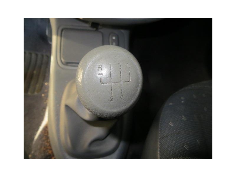 renault clio del año 2001