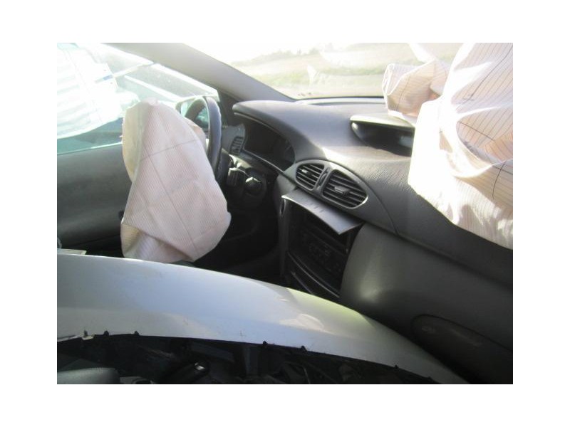 renault laguna del año 2001