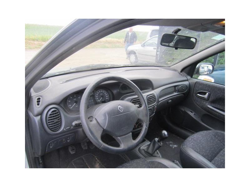 renault megane del año 2002