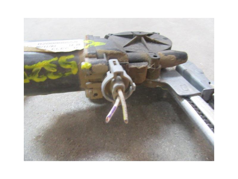 Recambio de elevalunas elec. tra. dch. : renault laguna : 1.9 d (119,64cv) [2003] para renault laguna 1.9 d referencia OEM IAM  