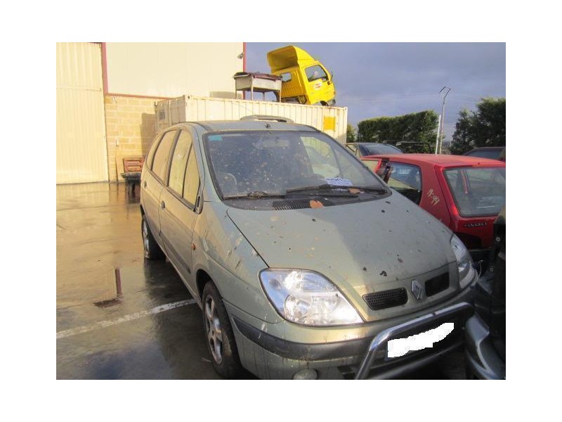 renault scenic del año 2002
