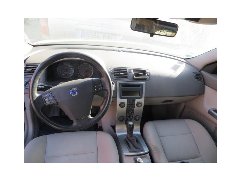 volvo s40 del año 2007