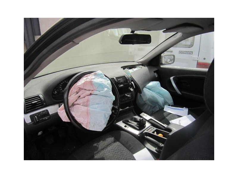 bmw  320 del año 2002