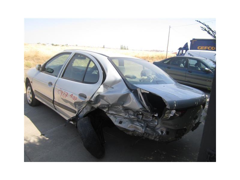 renault megane del año 2002