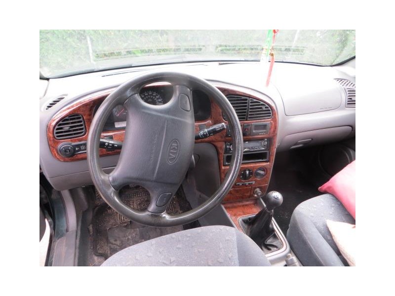 kia sephia del año 2003