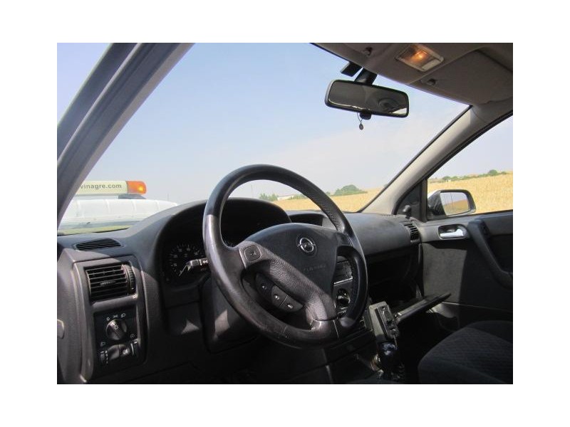 opel astra del año 2001