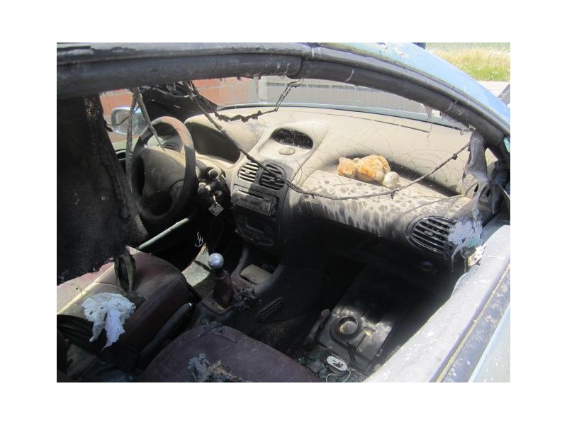 peugeot 206 del año 2002