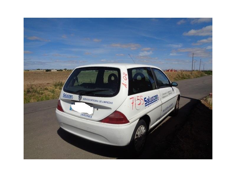 lancia y10 del año 2002