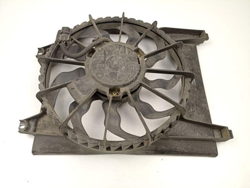 Recambio de electroventilador para hyundai santa fé ii (cm) 2.2 crdi 4x4 referencia OEM IAM 977302B200  