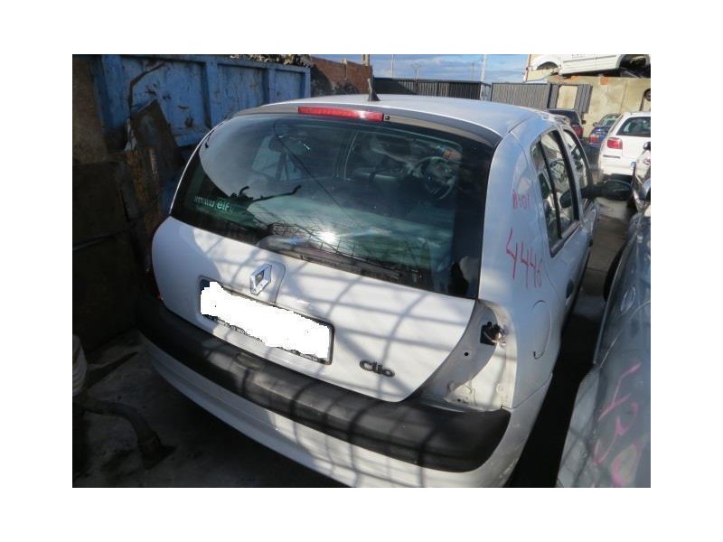 renault clio del año 2001