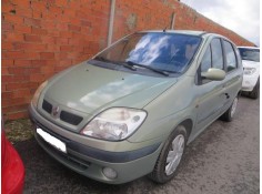 renault scenic del año 2001