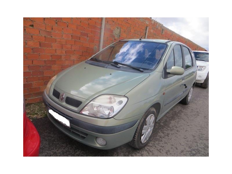 renault scenic del año 2001