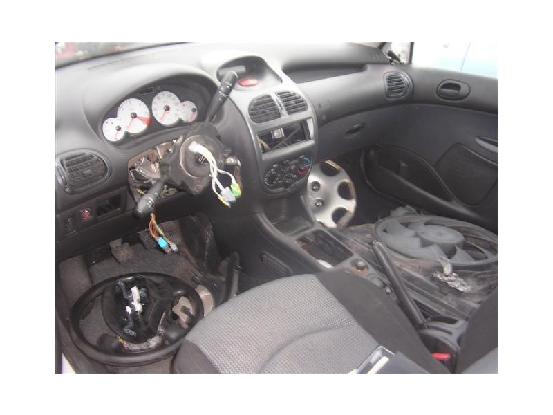 peugeot 206 del año 2004