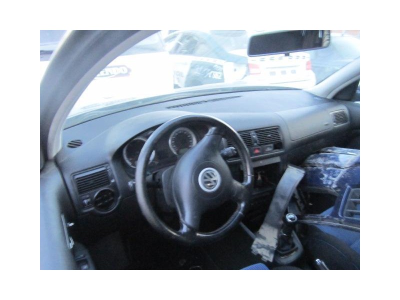 volkswagen golf del año 2003