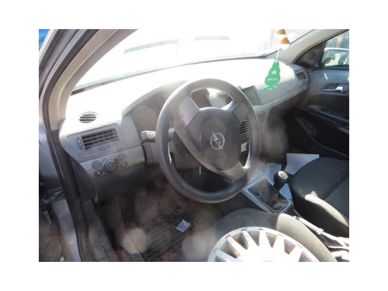 opel astra del año 2004