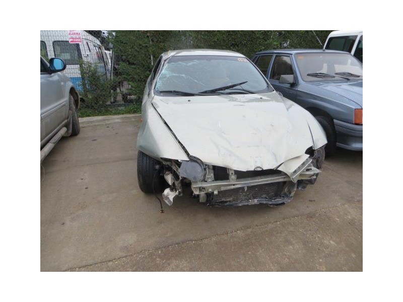 alfa romeo 147 del año 2002