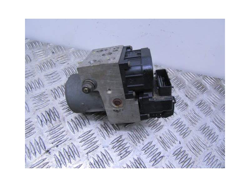 Recambio de abs para nissan terrano ii (r20) 2.7 tdi 4wd referencia OEM IAM 476600X800 0265215457 