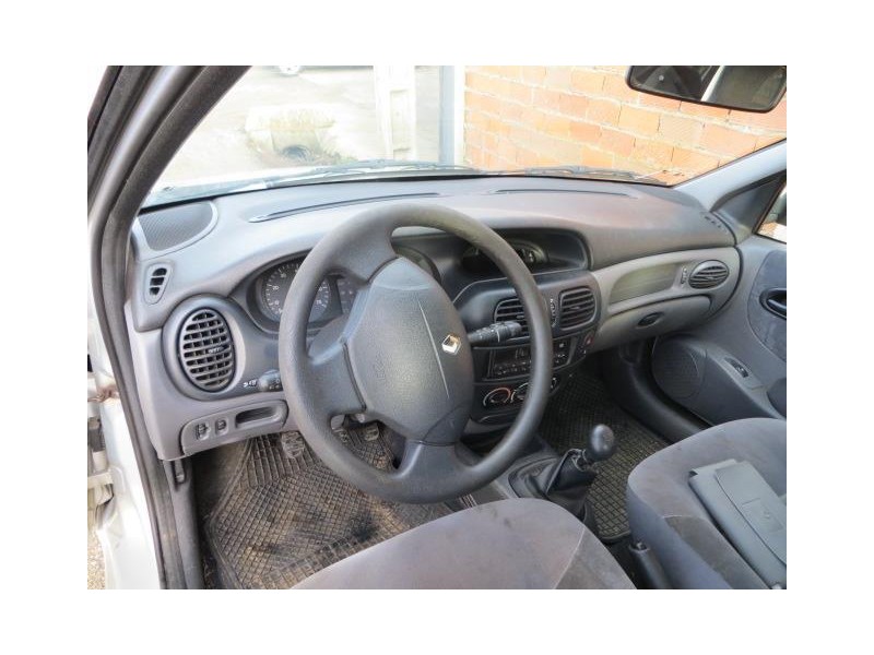 renault megane del año 1999
