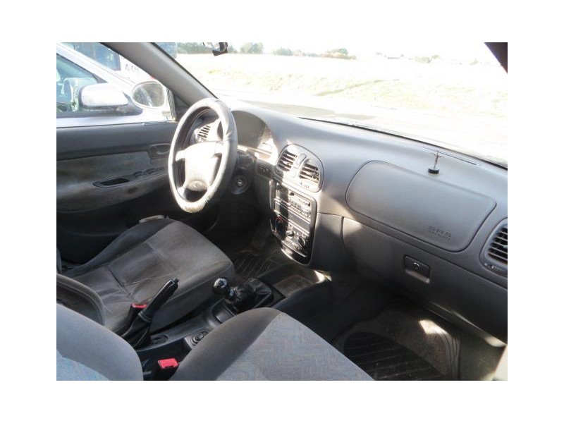 daewoo nubira del año 1998