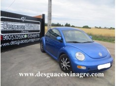 volkswagen new beetle del año 2000