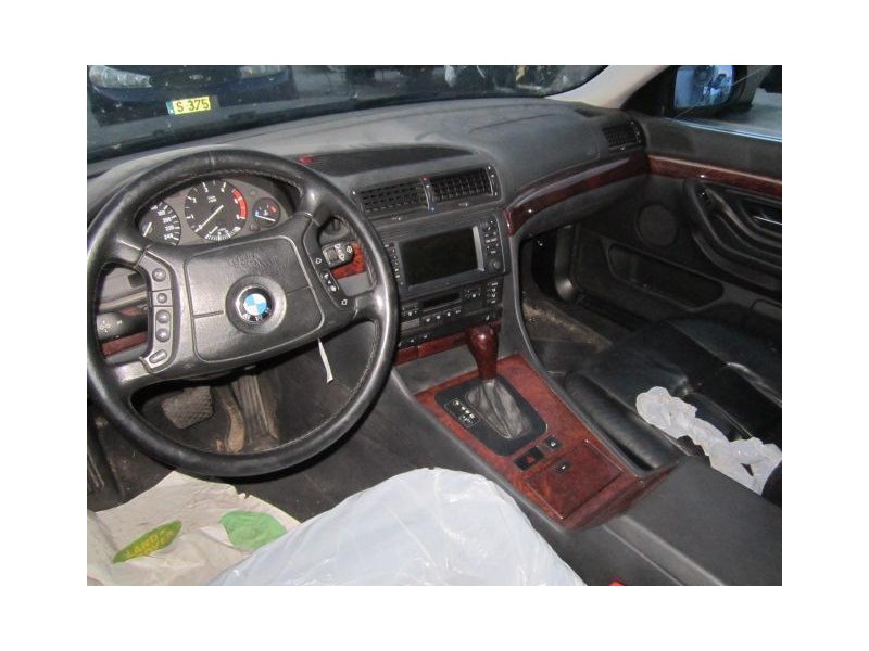 bmw  730 del año 2003