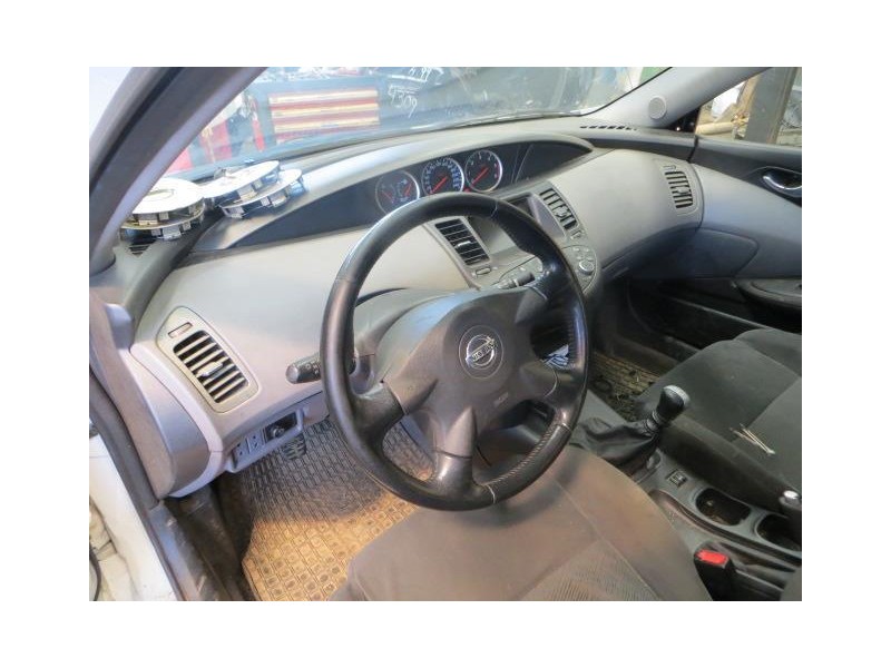 nissan primera del año 2002