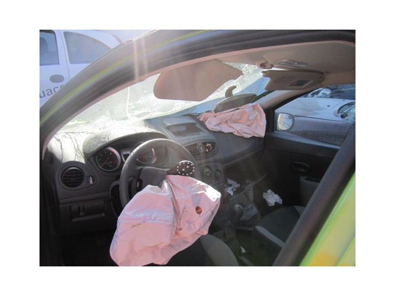 renault clio del año 2010