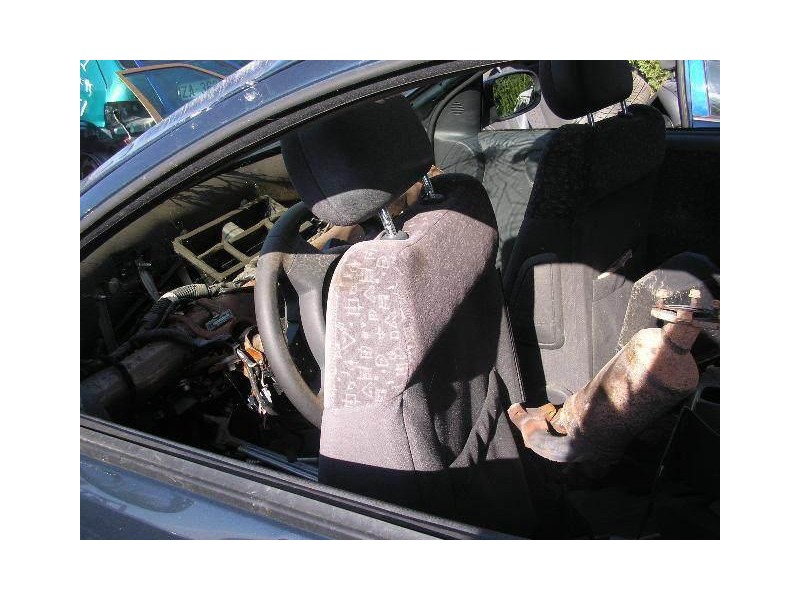 opel corsa del año 2002