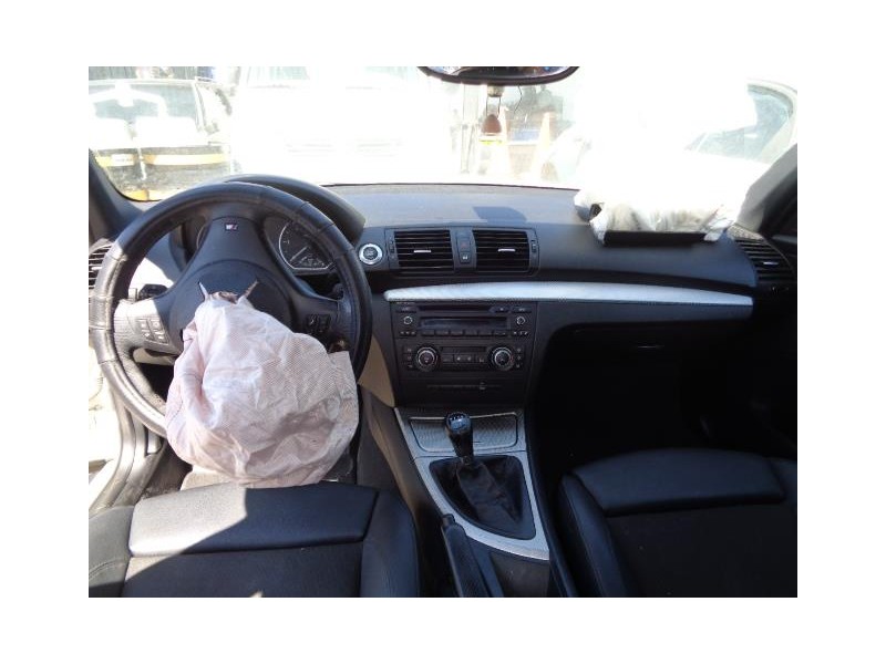 bmw  118 del año 2011