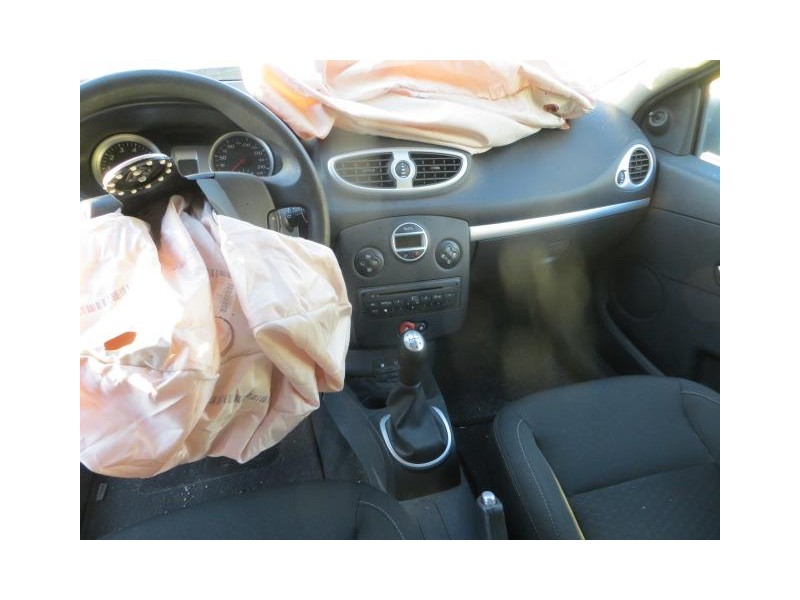 renault clio del año 2010