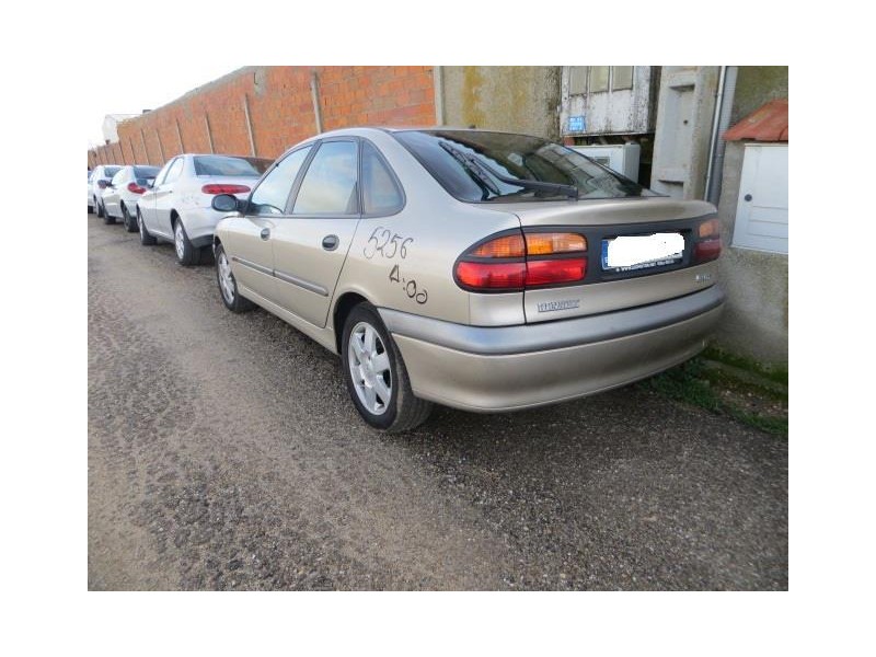renault laguna del año 2000