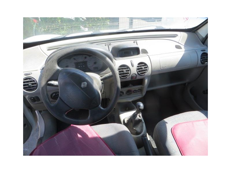 renault kangoo del año 2002