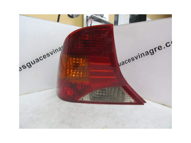 Recambio de piloto trasero izquierdo para ford focus 1.8 tddi 4p referencia OEM IAM CON CULO  