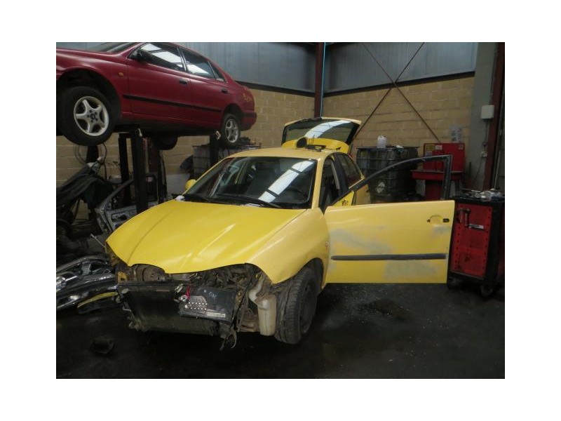 seat ibiza del año 2002