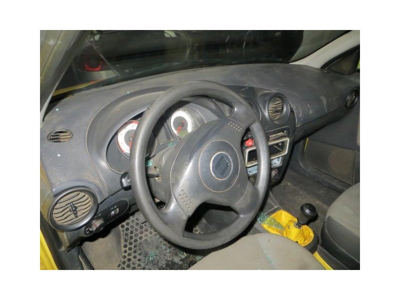 seat ibiza del año 2002