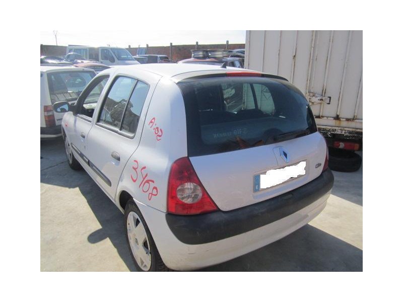 renault clio del año 2002